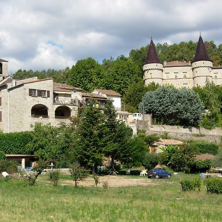 Location De Gites Les Sources Chambonas/Les Vans Exterior foto