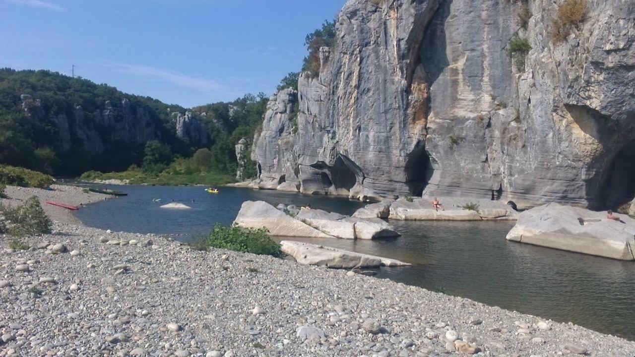 Location De Gites Les Sources Chambonas/Les Vans Exterior foto